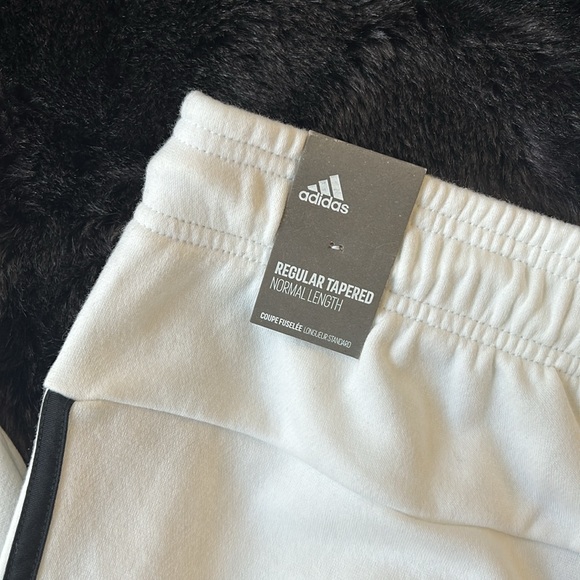 NWT - Adidas 3-Stripe Regular Tapered Normal Length Jogger (Size M) - Picture 4 of 4
